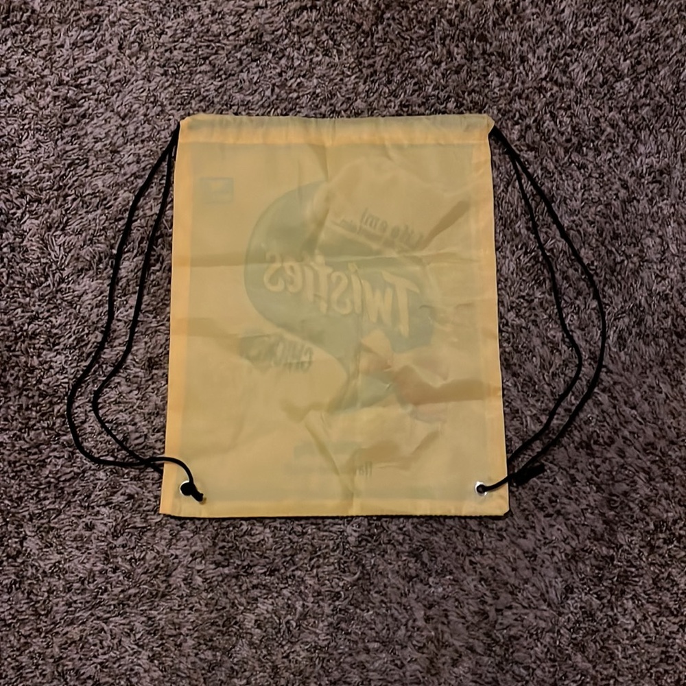 Twisties Chicken Drawstring Bag - Picture 4 of 4